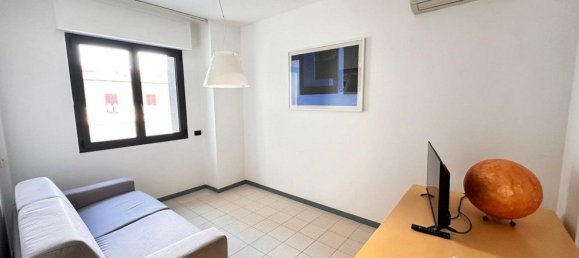 2 rooms Apartment in Pietrasanta, Italy No. 46366 4