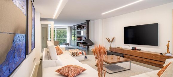 5 bedrooms Villa in Porto, Portugal No. 224778 9