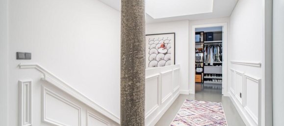 5 bedrooms Villa in Porto, Portugal No. 224778 17