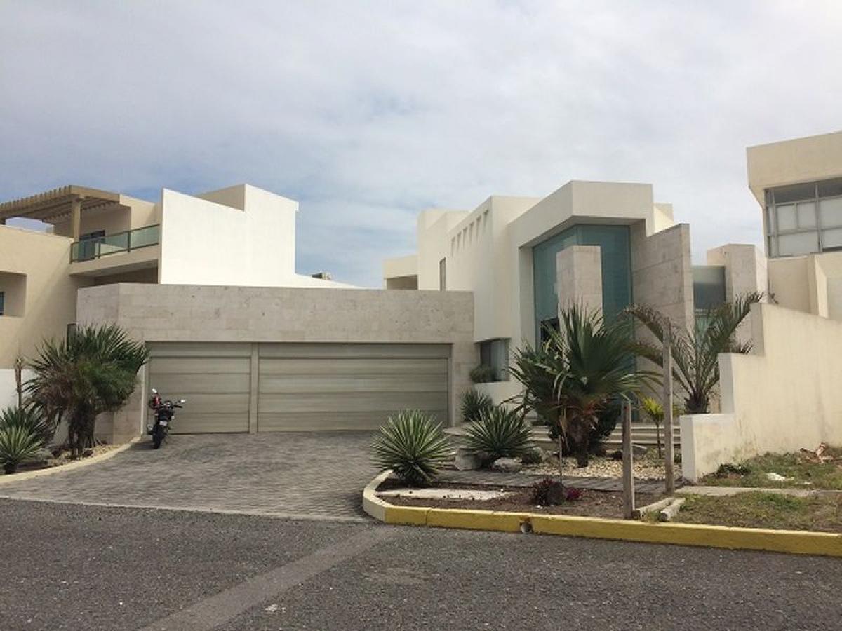 Дом с 4 спальнями в Тихуана, Мексика № 170330