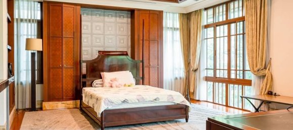 Villa de 5 dormitorios en Phra Khanong, Thailand No. 62716 7