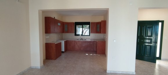 3 bedrooms House in Chania, Greece No. 192 7