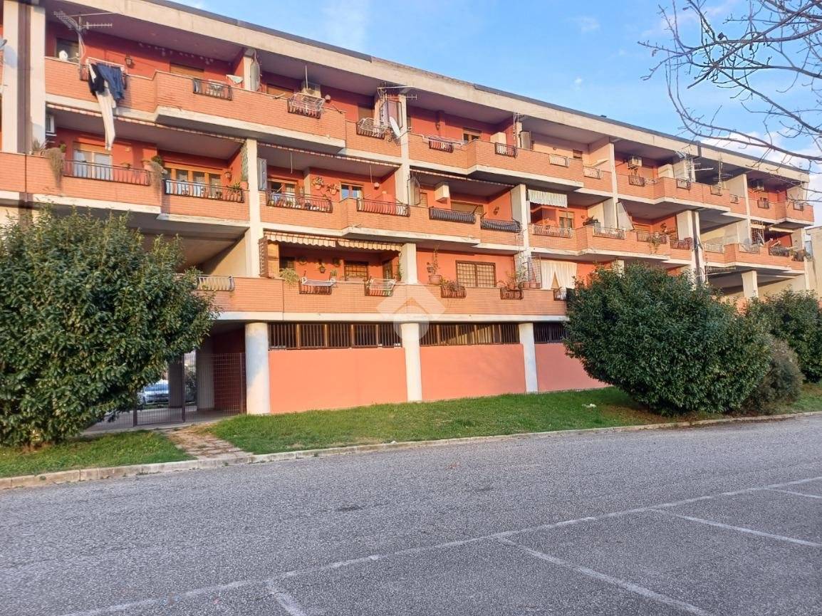 Квартира с 3 спальнями в Каве, Италия № 144109