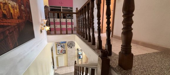 Квартира с 3 спальнями в Каве, Италия № 144109 16