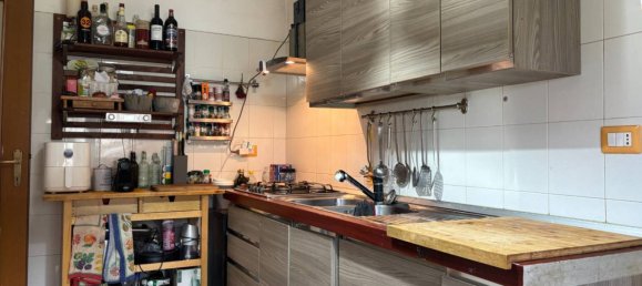 Квартира с 3 спальнями в Каве, Италия № 144109 6