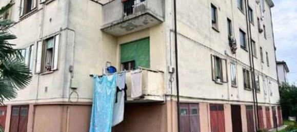 4 rooms Apartment in Venice, Italy No. 15450 6