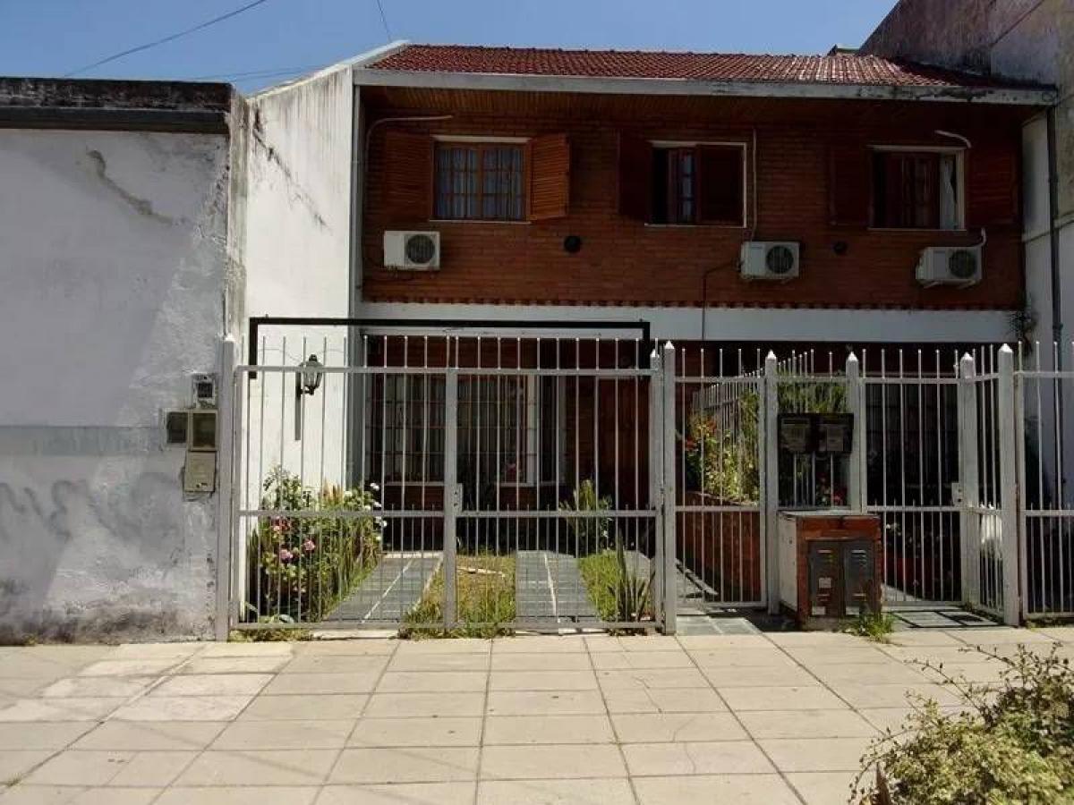 3 bedrooms Apartment in Buenos Aires, Argentina No. 76140