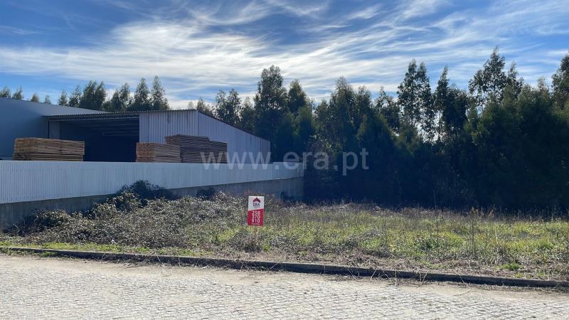 987m² Land in Santa Maria da Feira, Portugal No. 326741