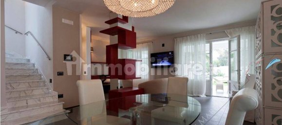 4 bedrooms Villa in Forte dei Marmi, Italy No. 82169 31