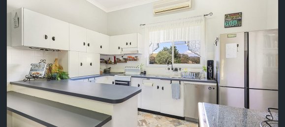 3 chambres Ferme à Halls Creek, Australia No. 199 4