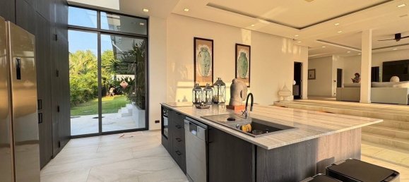 4 chambres Villa à Pattaya, Thailand No. 60163 5