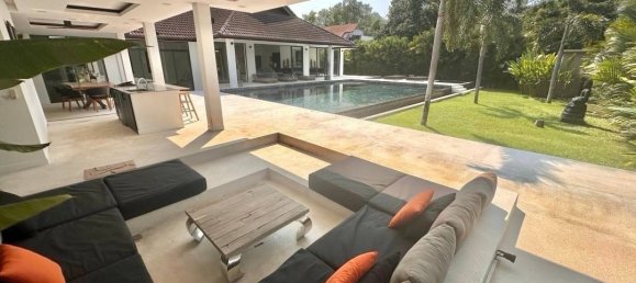 4 chambres Villa à Pattaya, Thailand No. 60163 11