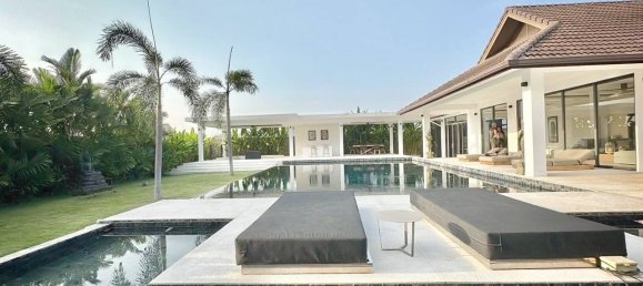 4 chambres Villa à Pattaya, Thailand No. 60163 10