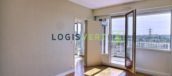 1 bedroom Apartment in Palaiseau, France No. 172724 2