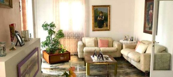 3 bedrooms Apartment in Gorno, Italy No. 251529 2