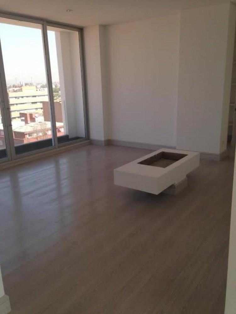 Дом с 3 спальнями в Богота, Колумбия № 10181