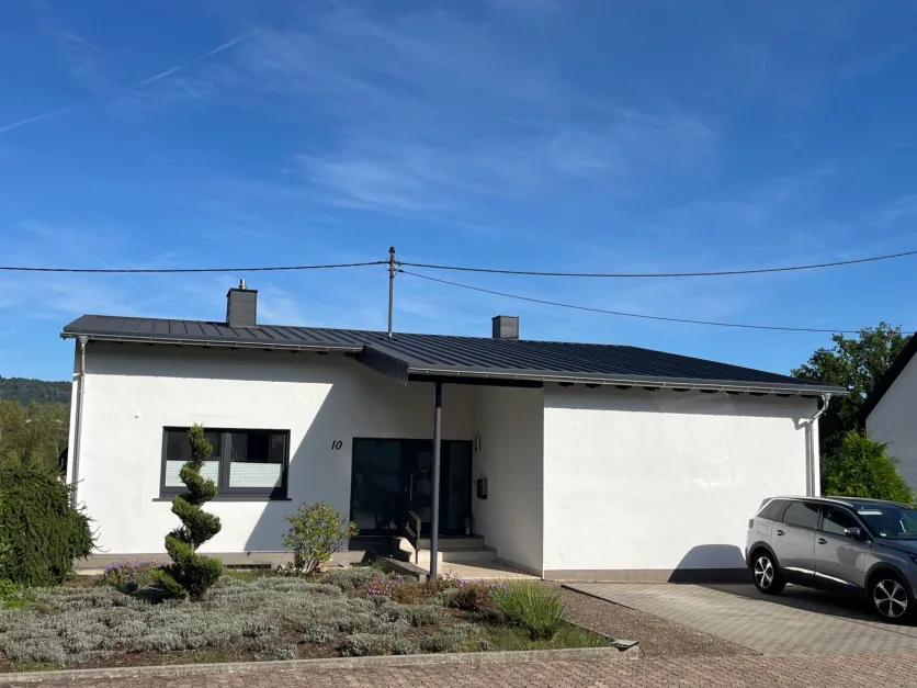 Бунгало с 5 спальнями в Зарлуи, Германия № 281489