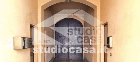 Квартира с 4 комнатами в Кремона, Италия № 297787 13