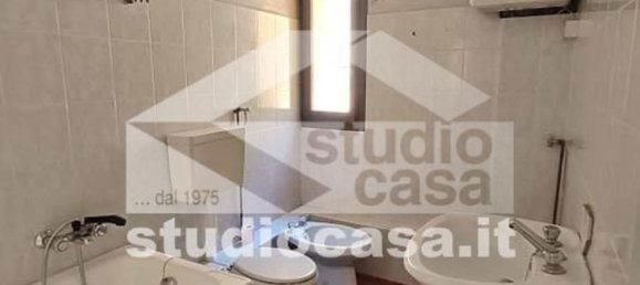 Квартира с 4 комнатами в Кремона, Италия № 297787 6