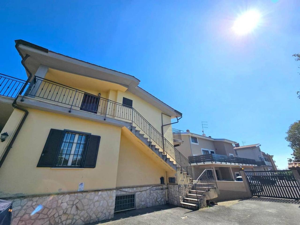 3-salle Appartement à Fiano Romano, Italy No. 35957