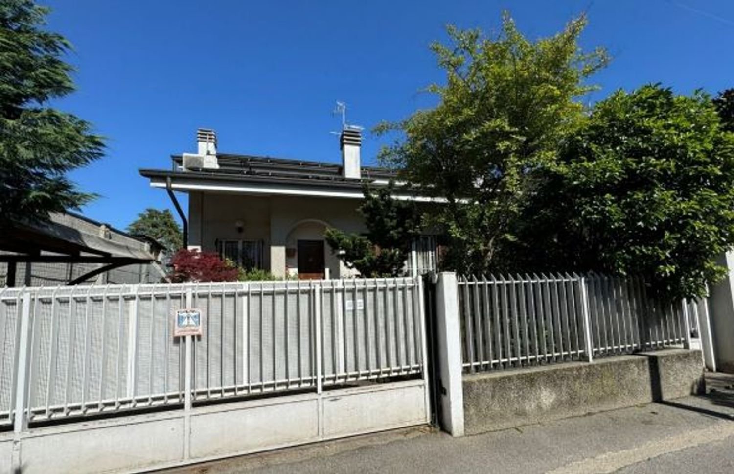 4-Zimmer Haus in Paderno Dugnano, Italy, Nr. 223076