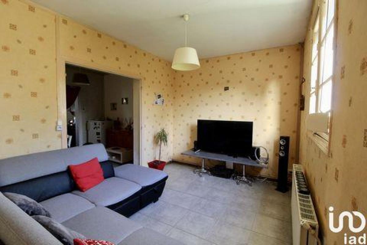 2 bedrooms House in Conty, France No. 7421