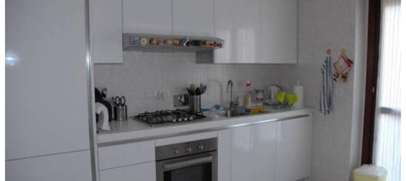 2 bedrooms Apartment in Turin, Italy No. 253760 5