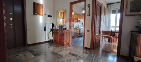 4 rooms Apartment in Bergamo, Italy No. 97550 4
