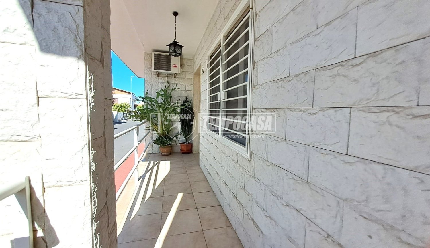 3غرفة منزل في Adelfia, Italy رقم 361469