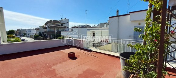 3غرفة منزل في Adelfia, Italy رقم 361469 40