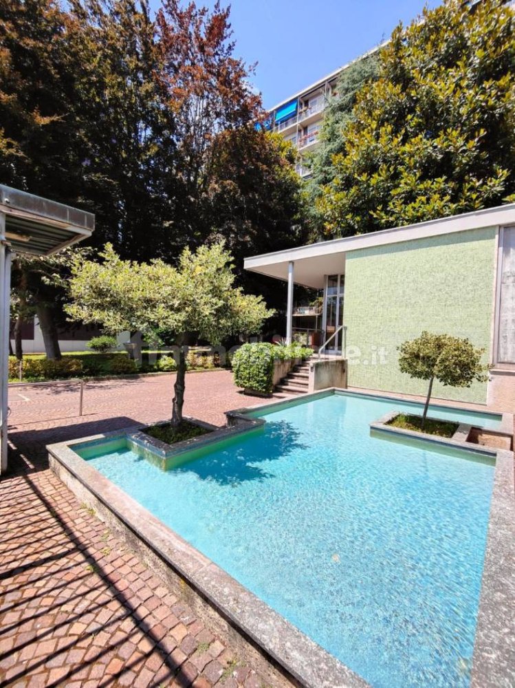 2 chambres Appartement à Milan, Italy No. 319945