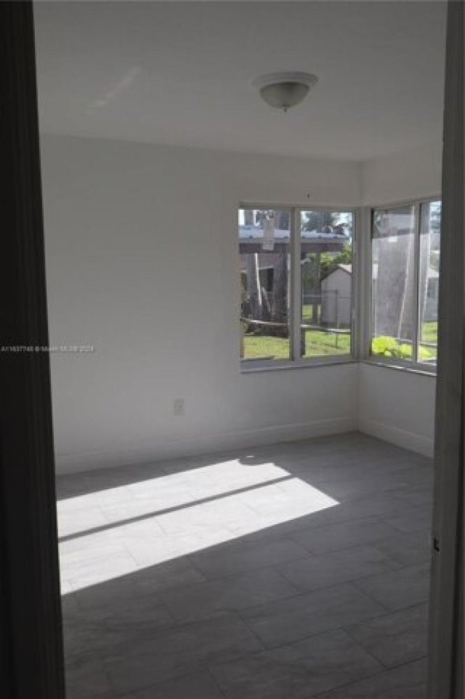 Casa de 4 dormitorios en Belle Glade, USA No. 418582