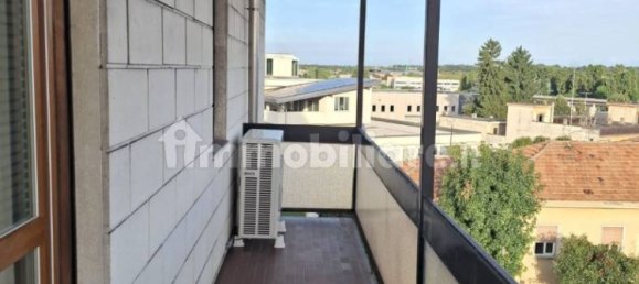 Apartamento de 3 dormitorios en Bovisio Masciago, Italy No. 332237 29