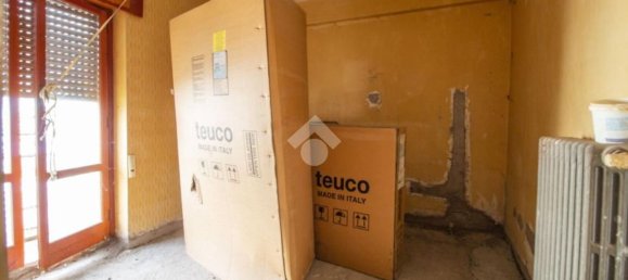 3-salle Appartement à Cittaducale, Italy No. 282452 9