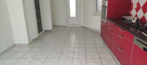 3 bedrooms House in Dourdan, France No. 173696 5