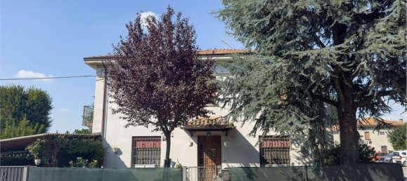 4غرفة منزل في Novi di Modena, Italy رقم 285867 2