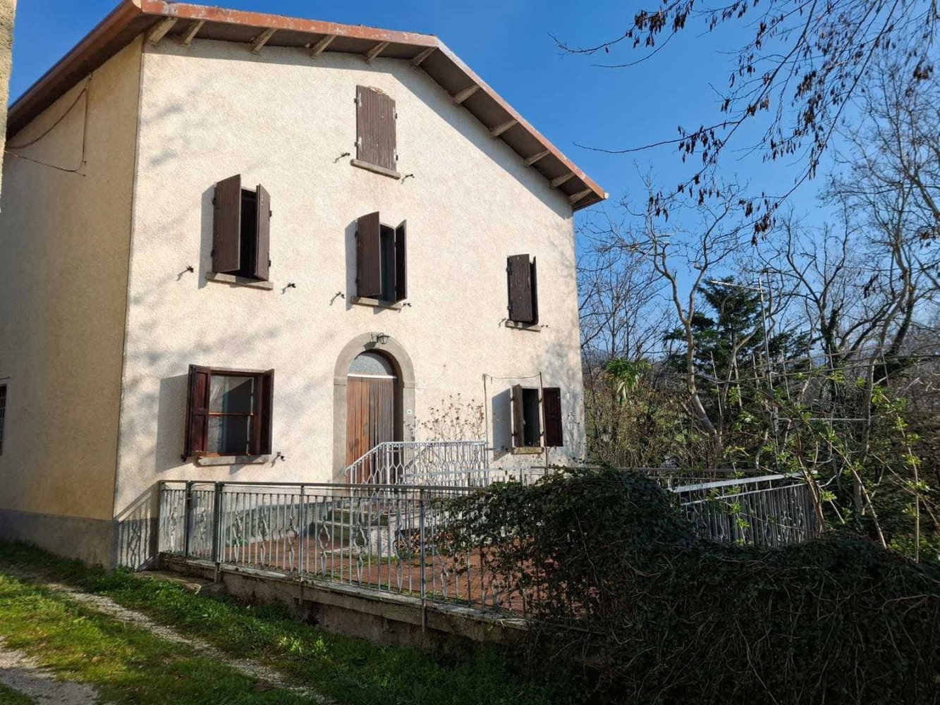 20 rooms House in Maiolo, Italy No. 306421
