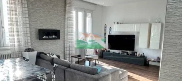 3 bedrooms Penthouse in Ravenna, Italy No. 93818 12