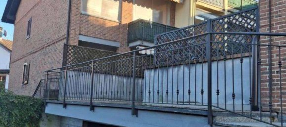 4 rooms House in Volpiano, Italy No. 275545 7