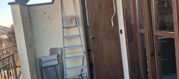 4 rooms House in Volpiano, Italy No. 275545 17