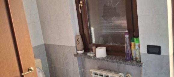 4 rooms House in Volpiano, Italy No. 275545 11