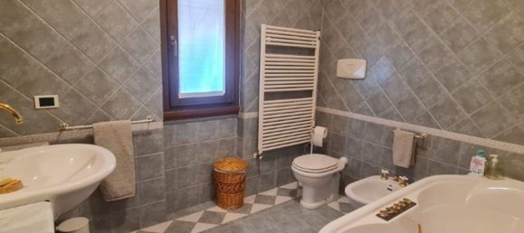 9 rooms Villa in Loro Ciuffenna, Italy No. 172131 11