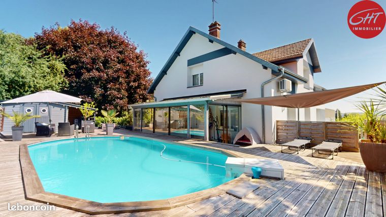 5 bedrooms House in Doubs, France No. 305957