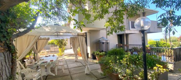 Вилла с 6 комнатами в Куарту Сант'Элена, Италия № 92043 7