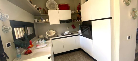 Вилла с 6 комнатами в Куарту Сант'Элена, Италия № 92043 19