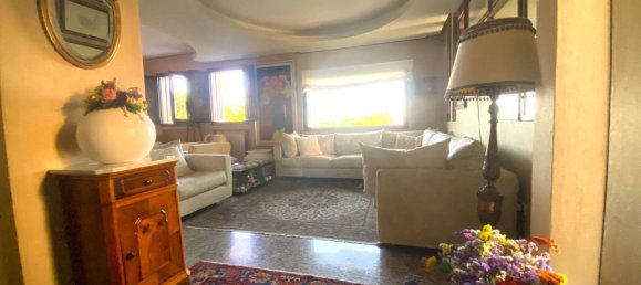 Вилла с 6 комнатами в Куарту Сант'Элена, Италия № 92043 14