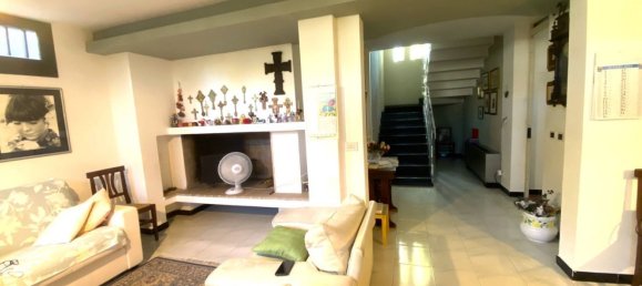 Вилла с 6 комнатами в Куарту Сант'Элена, Италия № 92043 9