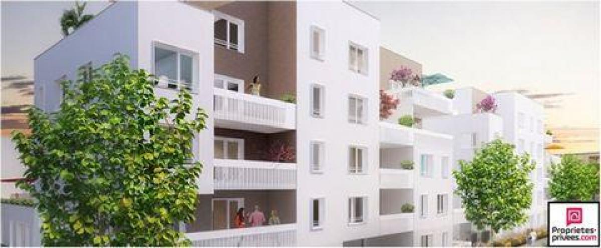 3 bedrooms Condo in Villeurbanne, France No. 25770