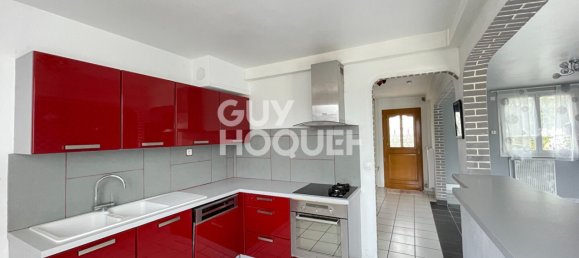 4 bedrooms Villa in Bourges, France No. 64539 3