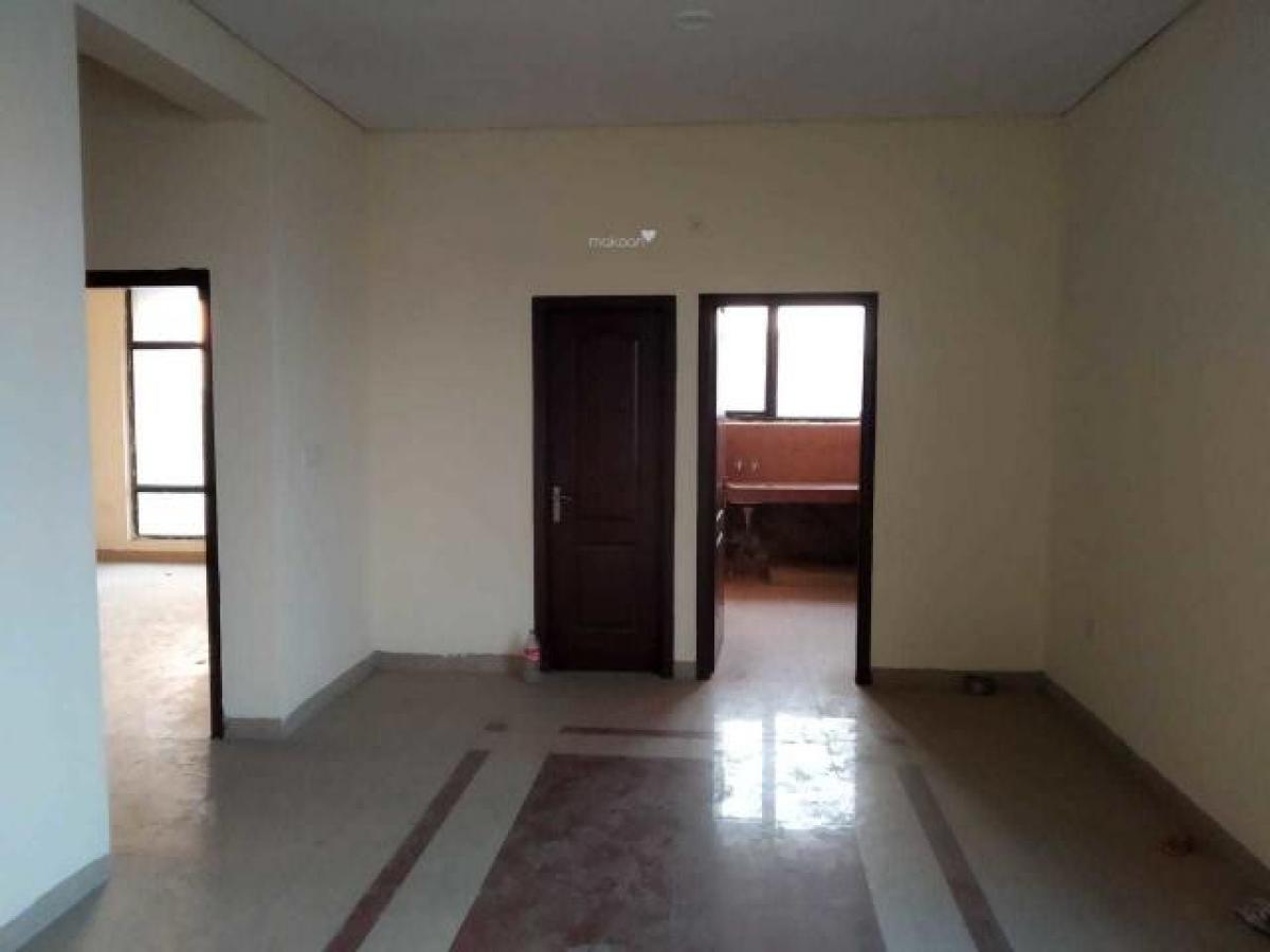 2 bedrooms House in Gurgaon, India No. 22964